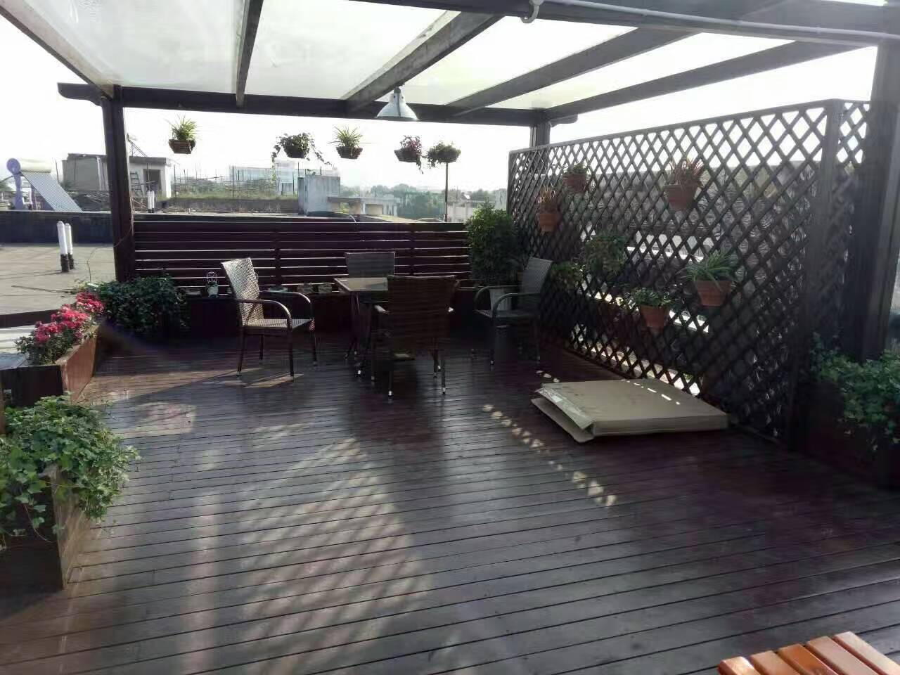 防腐木葡萄架.jpg 防腐木葡萄架.jpg